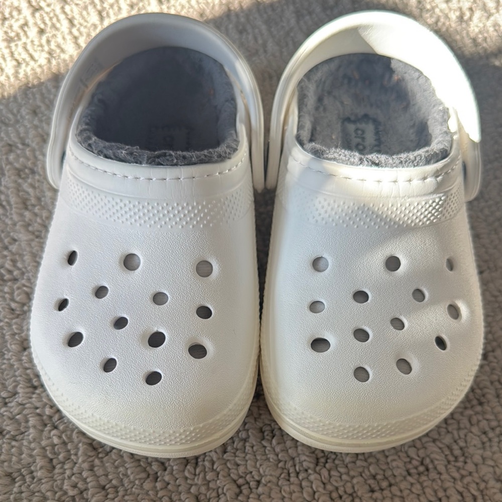 Kids White Fleece-Lined Slip-On Clogs